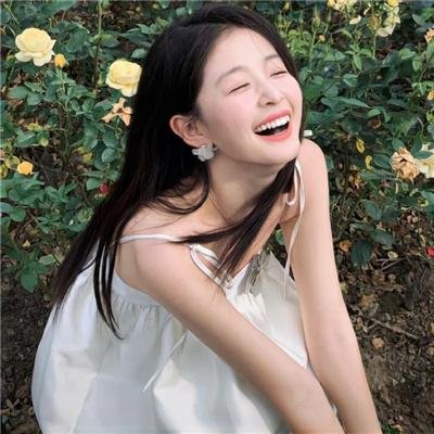钢铁少女团 封面